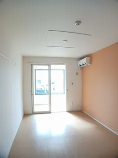 レスポワールII【1階】の居間