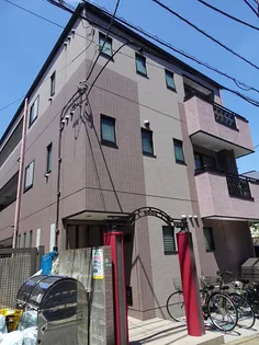 メナージュ明大前【3階】の外観