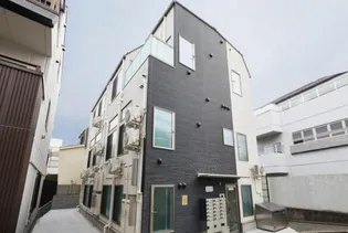 東京都新宿区富久町【アパート】の外観