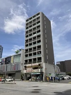 シャルール新宿【11階】の外観