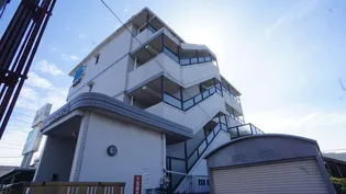 サンピセス【4階】の外観