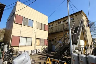 学園ハイツA【1階】の外観