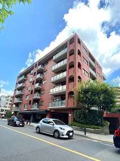 マノー乃木坂【6階】の外観