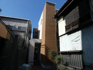 クレシェンテ栄生の画像