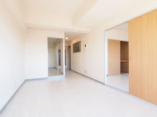 町屋第2Mビル【8階】の居間