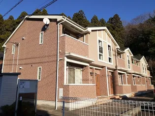 カルム・グリシーヌII【1階】の外観