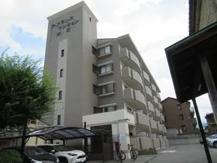 ラ・フランスマンション本町【2階】の外観