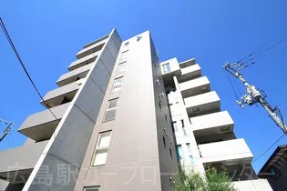 広島県広島市東区上大須賀町【マンション】の外観