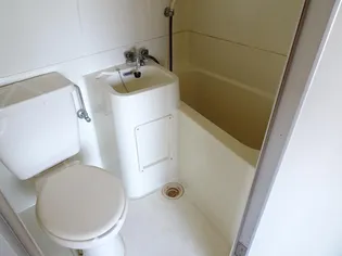 ホワイトハウス【2階】の風呂