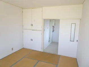 ホワイトハウス【2階】の居間