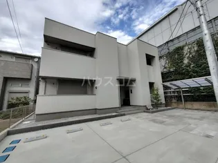 マリーコートの外観