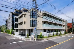 ヴィオラ・ボヌール【3階】の外観