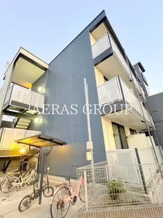 レオパレスレオ【3階】の外観