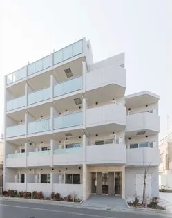 東京都新宿区西落合2【マンション】の外観