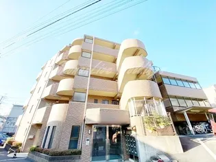 ラ・ベルヴィ【3階】の外観