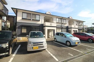 シャトレ陵南II棟【1階】の外観