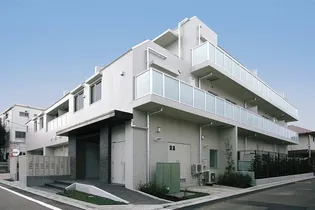 エスティメゾン都立大学【2階】の外観