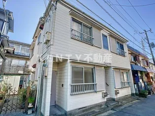 ファミールカツラ【2階】の外観