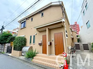 東京都新宿区大京町【アパート】の外観