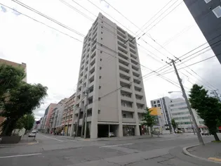 LATOURの画像