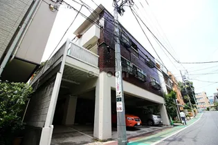 東京都文京区白山2【マンション】の外観