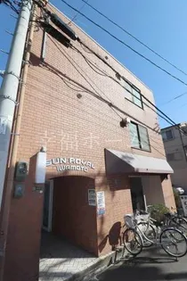 サンロイヤルイワモト【4階】の外観