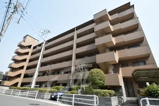 大阪府吹田市春日3【マンション】の外観