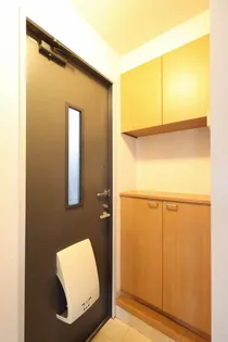 ミラベル焼山中央 A棟【1階】の玄関