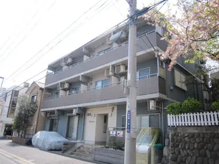 ブルーシャトー【1階】の外観