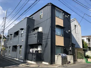 ルーエ下北沢【1階】の外観