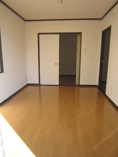 スターパレス【1階】の居間