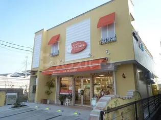 キャトルメゾン【2階】の外観