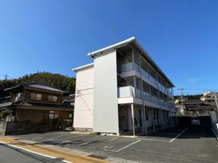 WHALE長府の画像