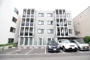 北海道札幌市豊平区平岸四条1【マンション】の外観