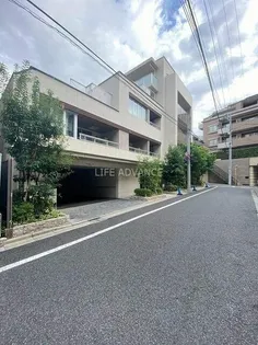 ローレルコート新宿夏目坂【3階】の外観