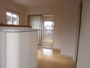 セフィーラ陵 A棟【2階】の玄関