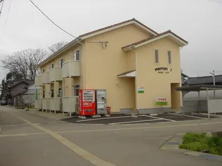 マロンワン【1階】の外観