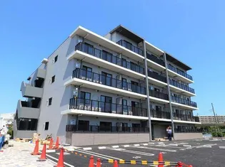 ROYALHILLS【1階】の外観