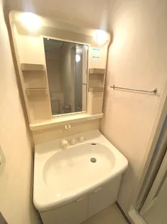 プティ東照宮【2階】の内装