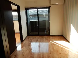 クオーレ弐番館【1階】の居間