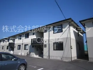 鹿児島県姶良市西餅田【アパート】の外観