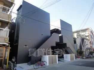 大阪府堺市堺区香ヶ丘町4【アパート】の外観