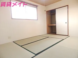 ルミエール阪本【2階】の内装