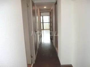 オーチャード ヴィレッジ【5階】の玄関