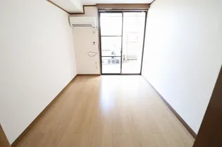 Pier21箱田【1階】の居間