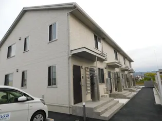 愛媛県新居浜市八幡1【アパート】の外観