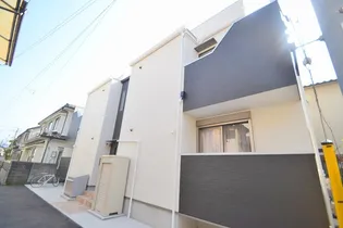 GRANDTIC 赤月【1階】の外観