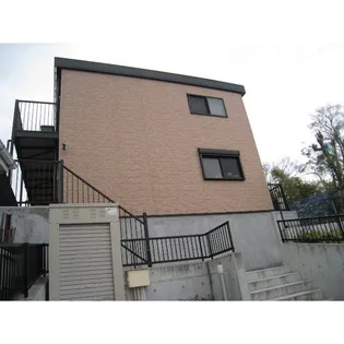 アムール HAPPINESS【2階】の外観