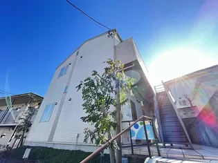 ルノン百合ヶ丘【1階】の外観