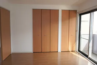 プレジャーハウス【2階】の居間